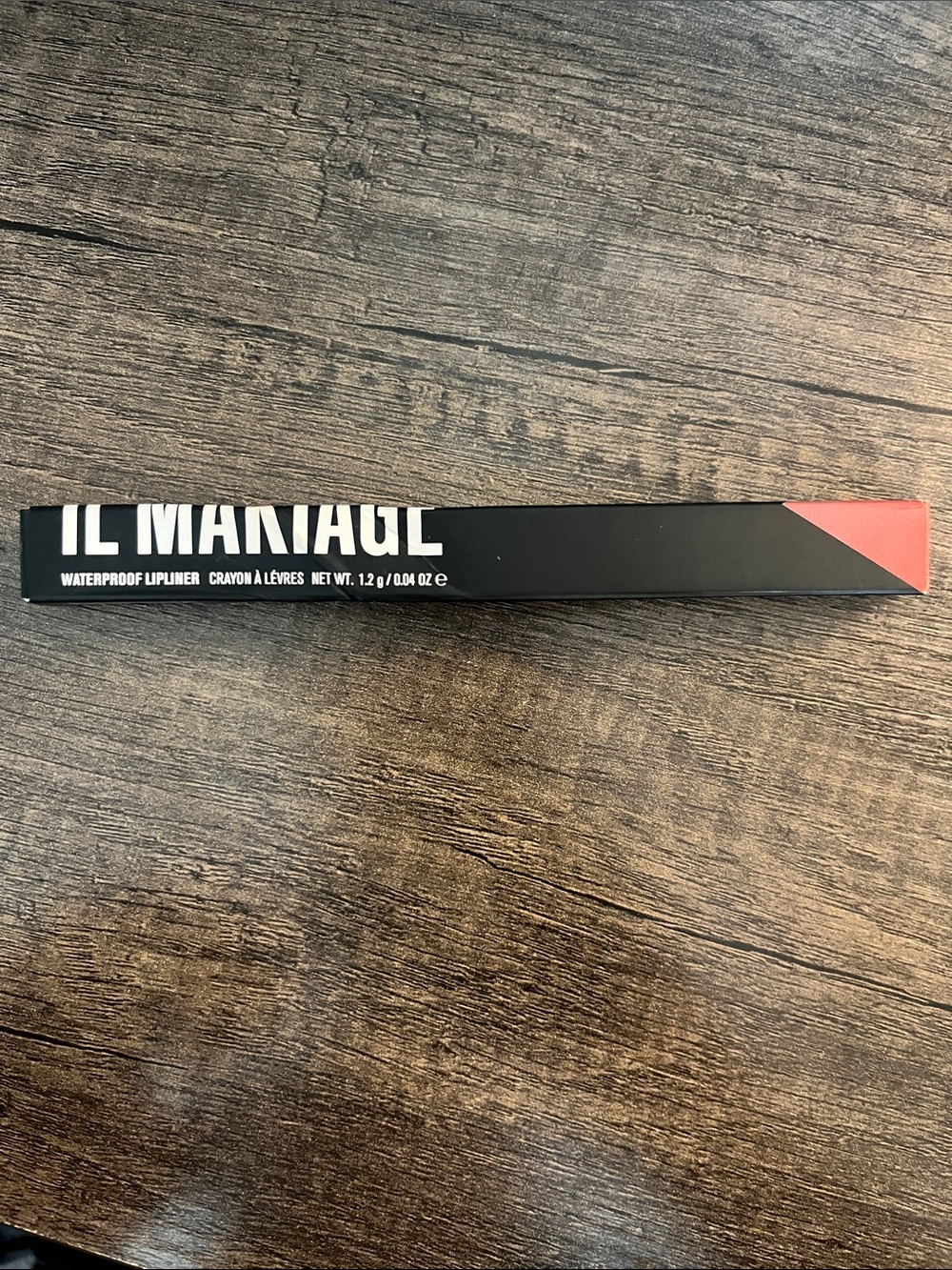 IL MAKIAGE  Waterproof Lip Liner